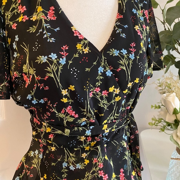 Mi Ami Short Sleeve Floral Wrap Blouse - Picture 2 of 8